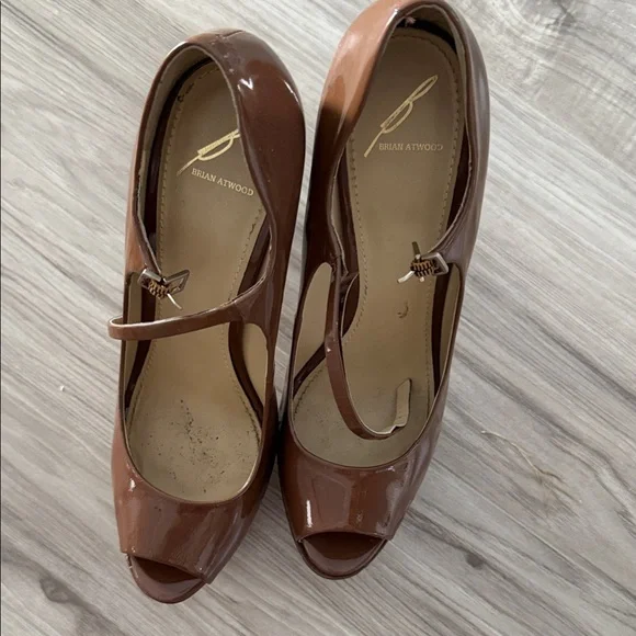 Brian Atwood Patent Leather Brown Peep Toe Heels - Picture 1 of 9